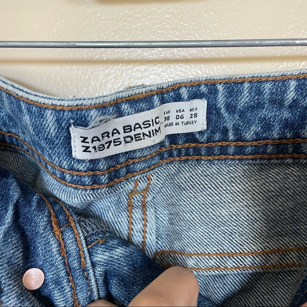 Zara Floral Embroidered Distressed Jeans Size 6 - Picture 4 of 8